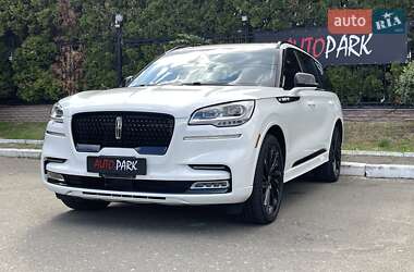 Позашляховик / Кросовер Lincoln Aviator 2022 в 