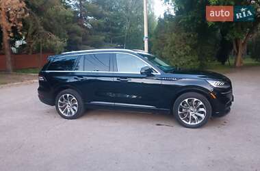 Позашляховик / Кросовер Lincoln Aviator 2023 в 
