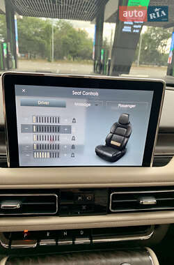 Внедорожник / Кроссовер Lincoln Aviator 2022 в 