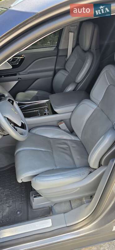 Внедорожник / Кроссовер Lincoln Aviator 2020 в Днепре