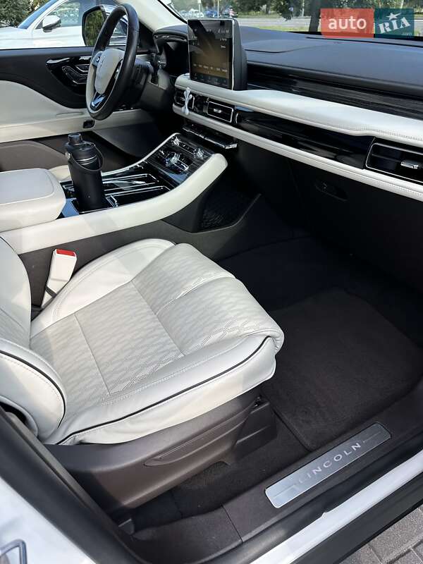 Внедорожник / Кроссовер Lincoln Aviator 2021 в Киеве