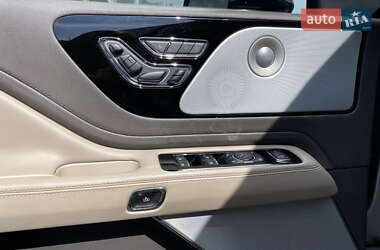 Внедорожник / Кроссовер Lincoln Aviator 2019 в 