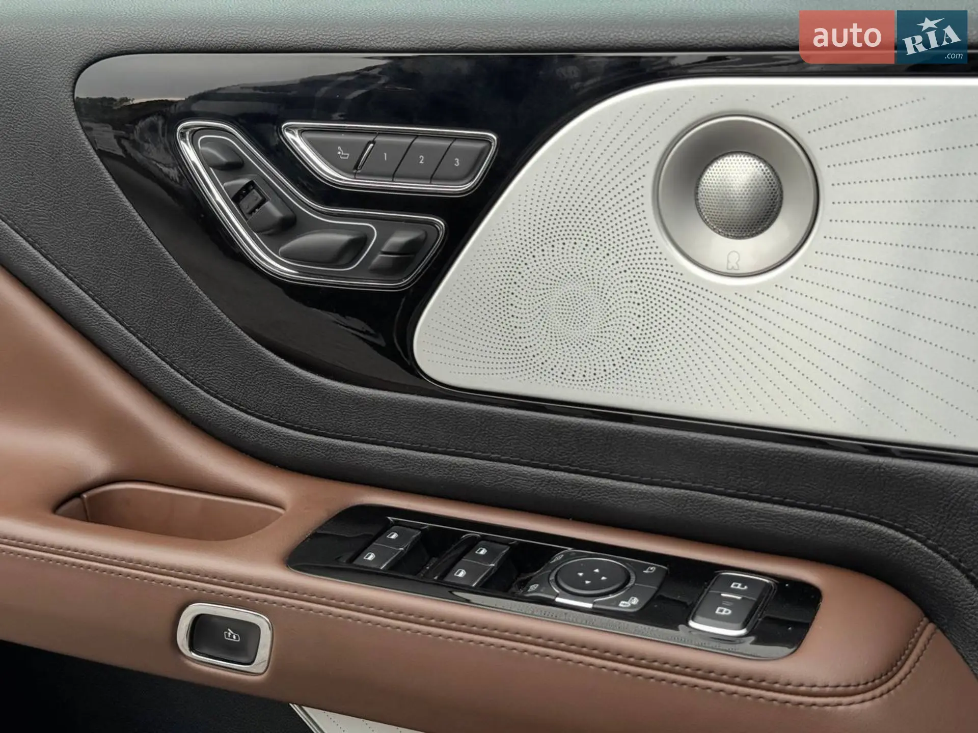 2021 Lincoln Aviator - мініатюра 45