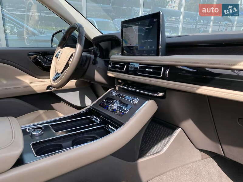 Внедорожник / Кроссовер Lincoln Aviator 2019 в Киеве фото 34 Внедорожник / Кроссовер Lincoln Aviator 2019 в Киеве