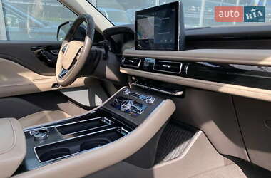 Внедорожник / Кроссовер Lincoln Aviator 2019 в 