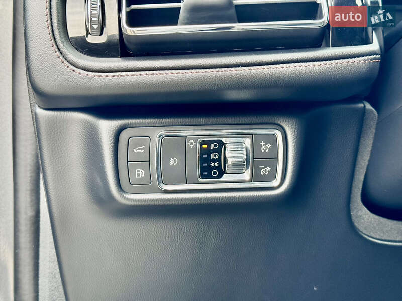 Позашляховик / Кросовер Lincoln Aviator 2022 в Києві фото 31 Позашляховик / Кросовер Lincoln Aviator 2022 в Києві