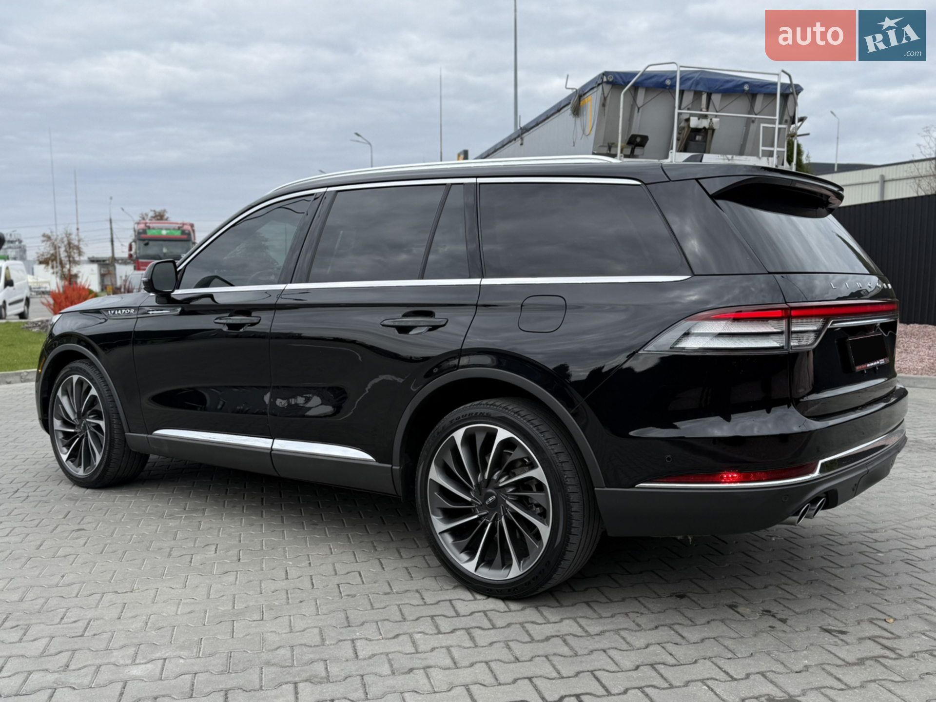 2020 Lincoln Aviator - мініатюра 17