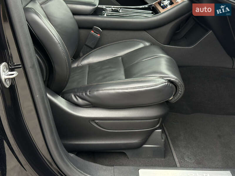 Позашляховик / Кросовер Lincoln Aviator 2020 в Тернополі фото 82 Позашляховик / Кросовер Lincoln Aviator 2020 в Тернополі