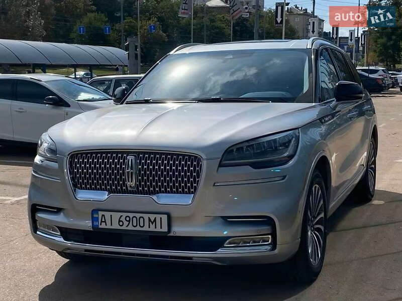 Позашляховик / Кросовер Lincoln Aviator 2019 в Києві фото 3 Позашляховик / Кросовер Lincoln Aviator 2019 в Києві