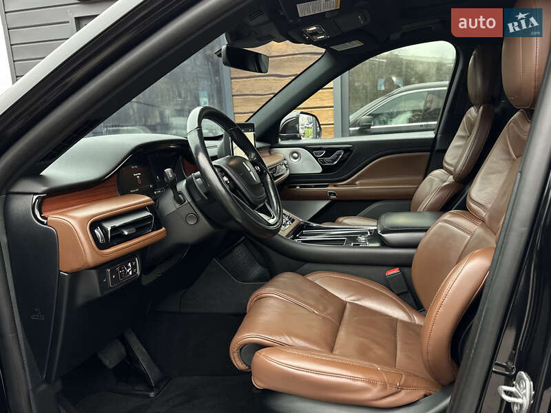 Позашляховик / Кросовер Lincoln Aviator 2019 в Шептицькому