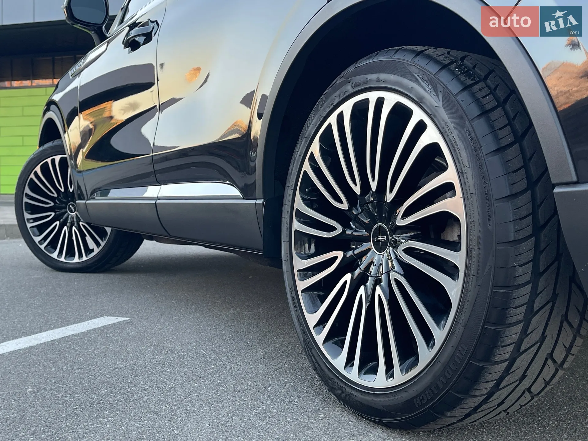 2020 Lincoln Aviator - мініатюра 10