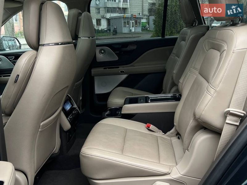 Внедорожник / Кроссовер Lincoln Aviator 2021 в Львове