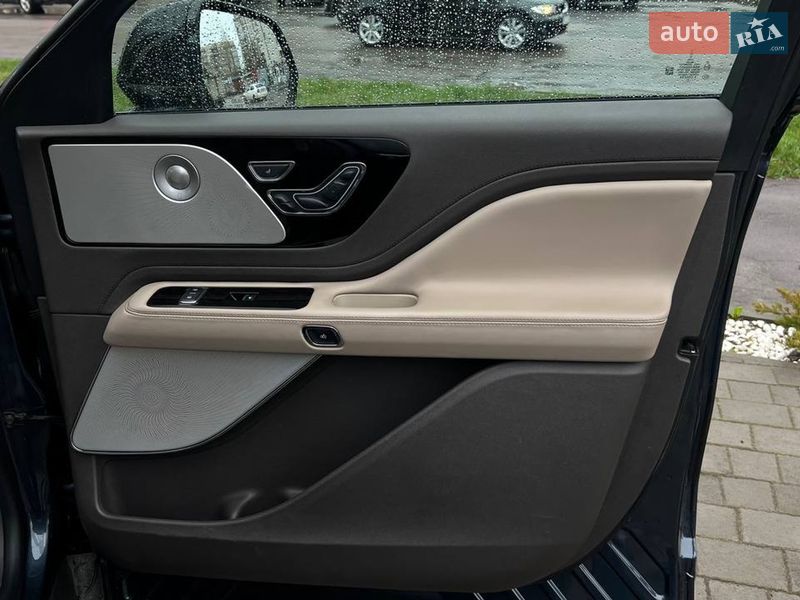 Внедорожник / Кроссовер Lincoln Aviator 2021 в Львове