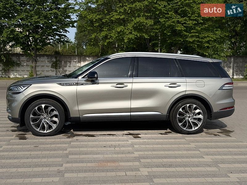 Внедорожник / Кроссовер Lincoln Aviator 2023 в Львове