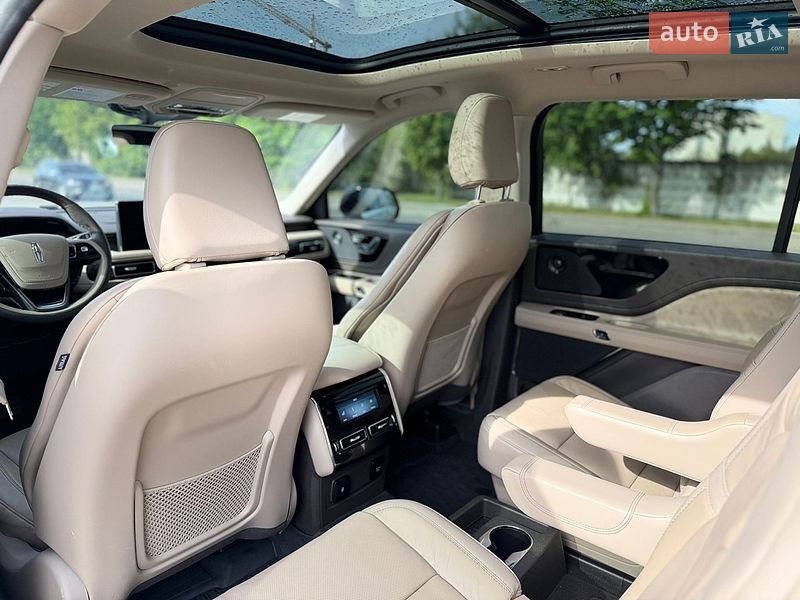 Внедорожник / Кроссовер Lincoln Aviator 2023 в Львове