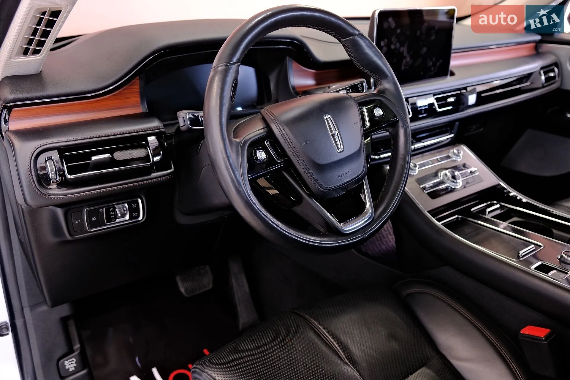 2021 Lincoln Aviator - мініатюра 27