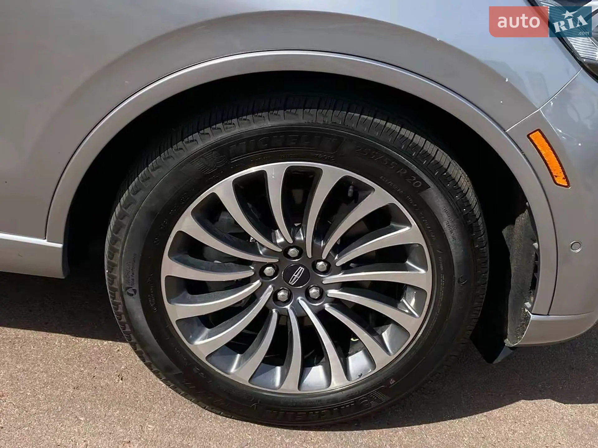 2019 Lincoln Aviator - мініатюра 6