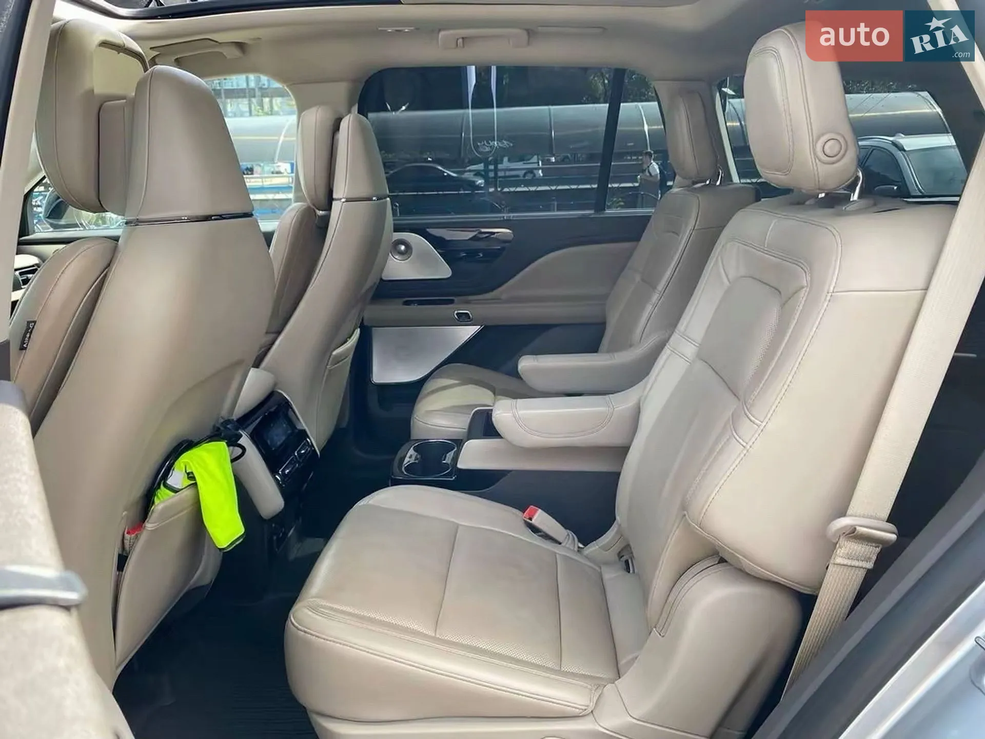 2019 Lincoln Aviator - мініатюра 29