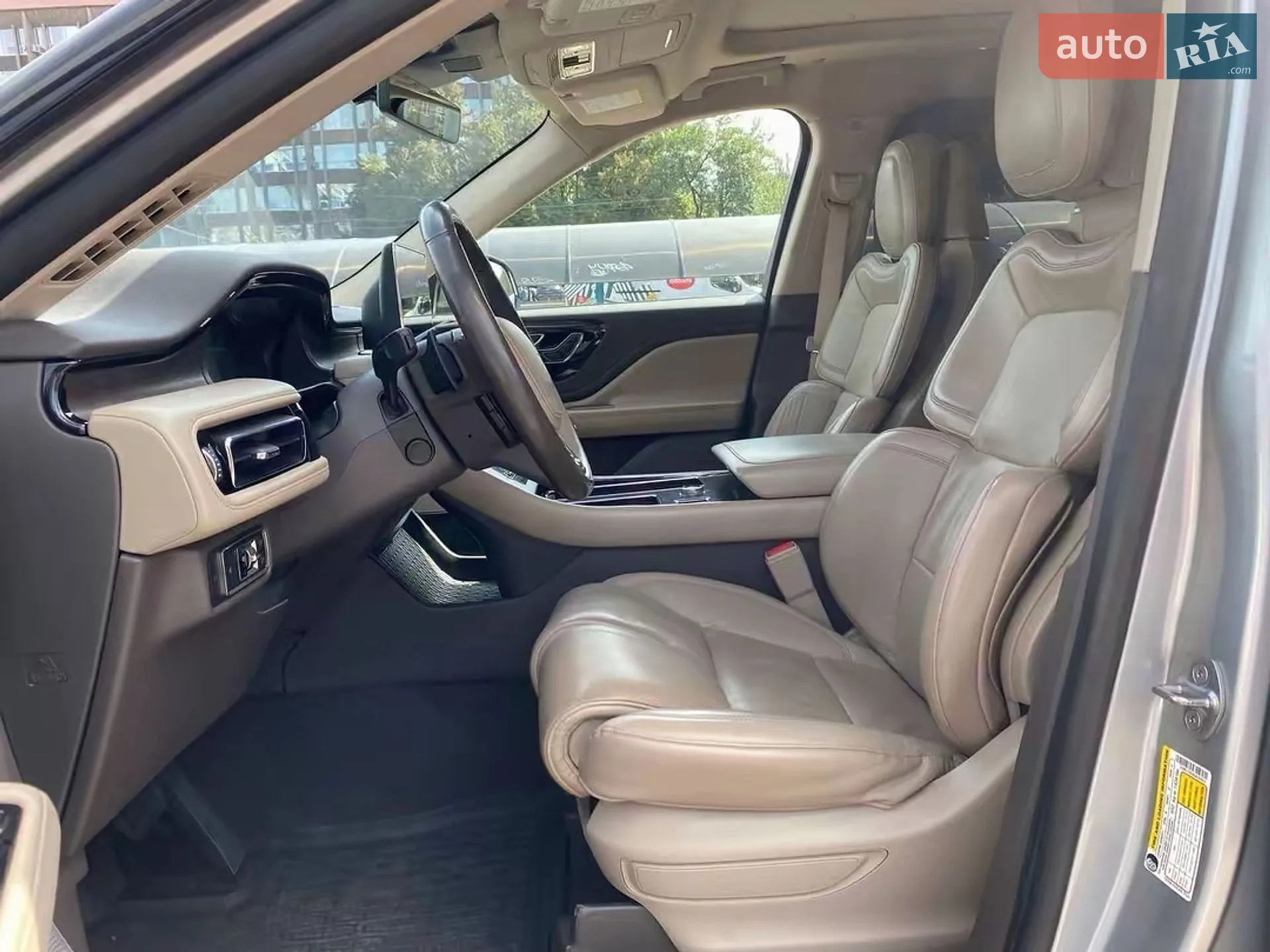 2019 Lincoln Aviator - мініатюра 33
