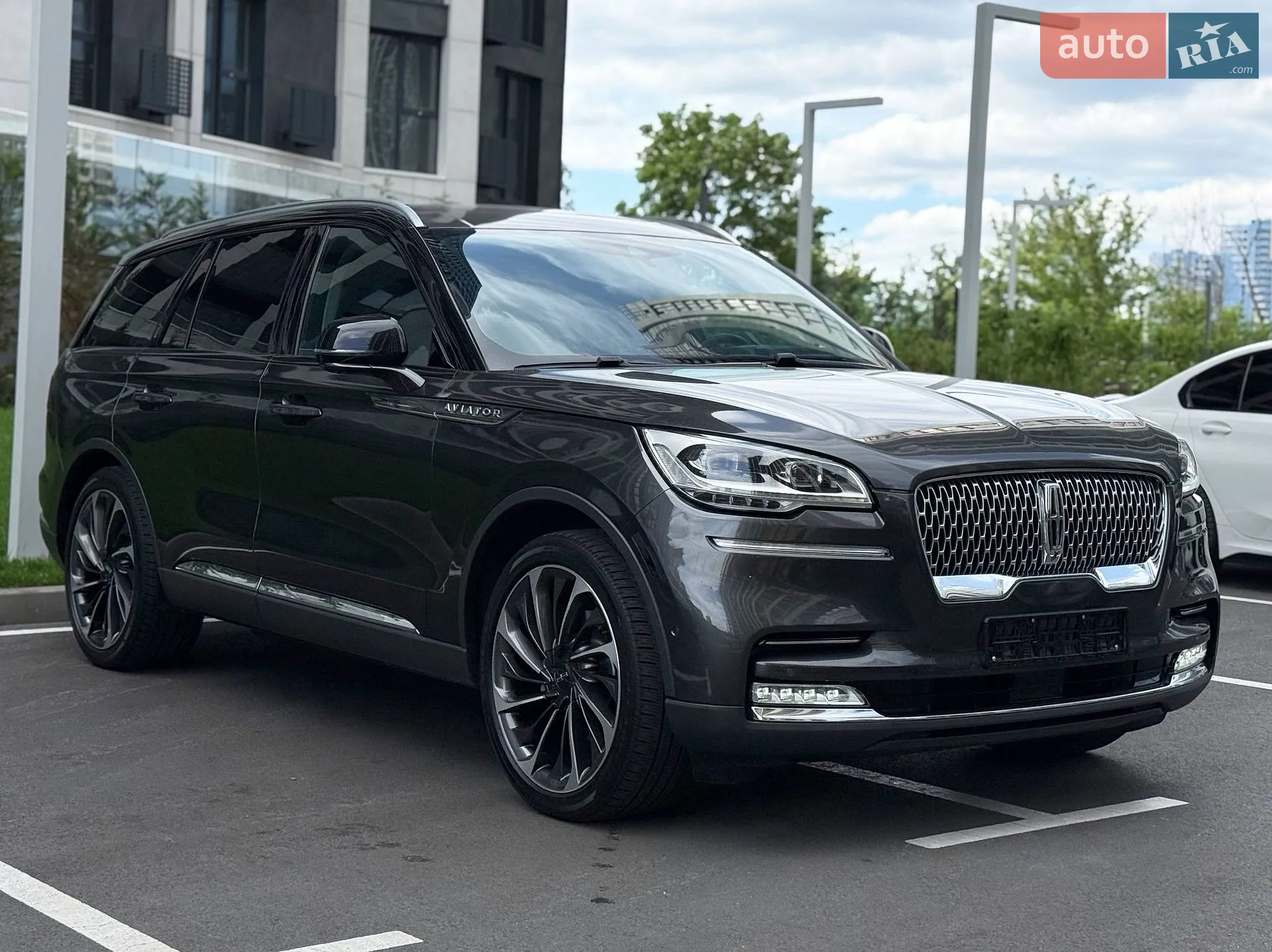 2019 Lincoln Aviator - мініатюра 6