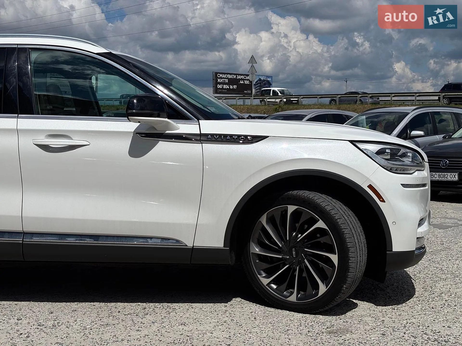 2019 Lincoln Aviator - мініатюра 17