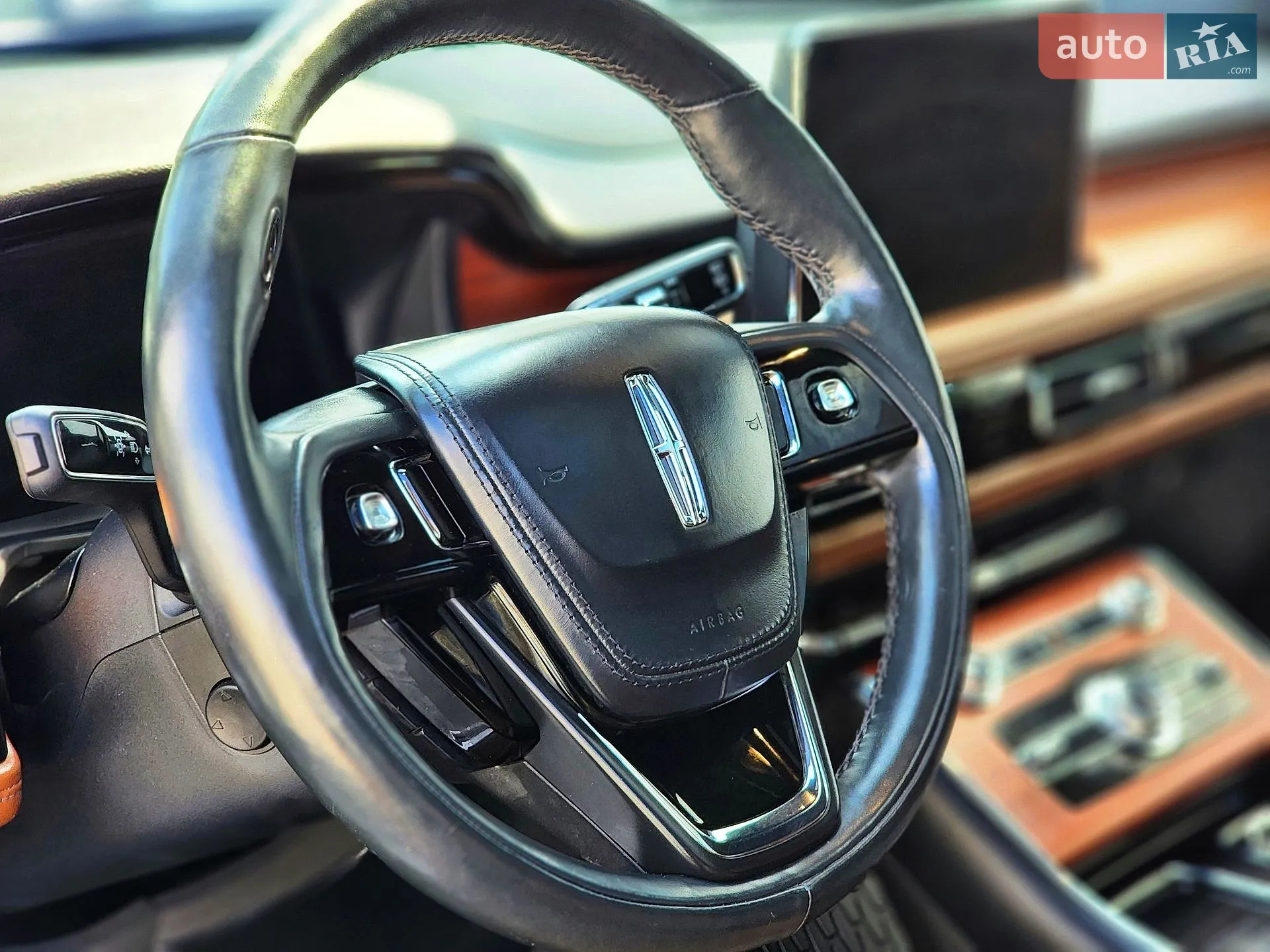 2021 Lincoln Aviator - мініатюра 10