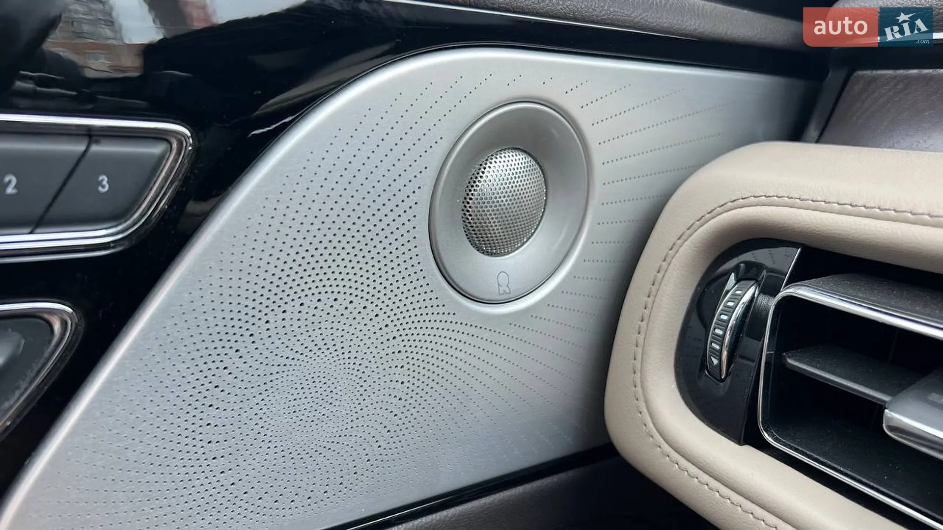 2021 Lincoln Aviator - мініатюра 20