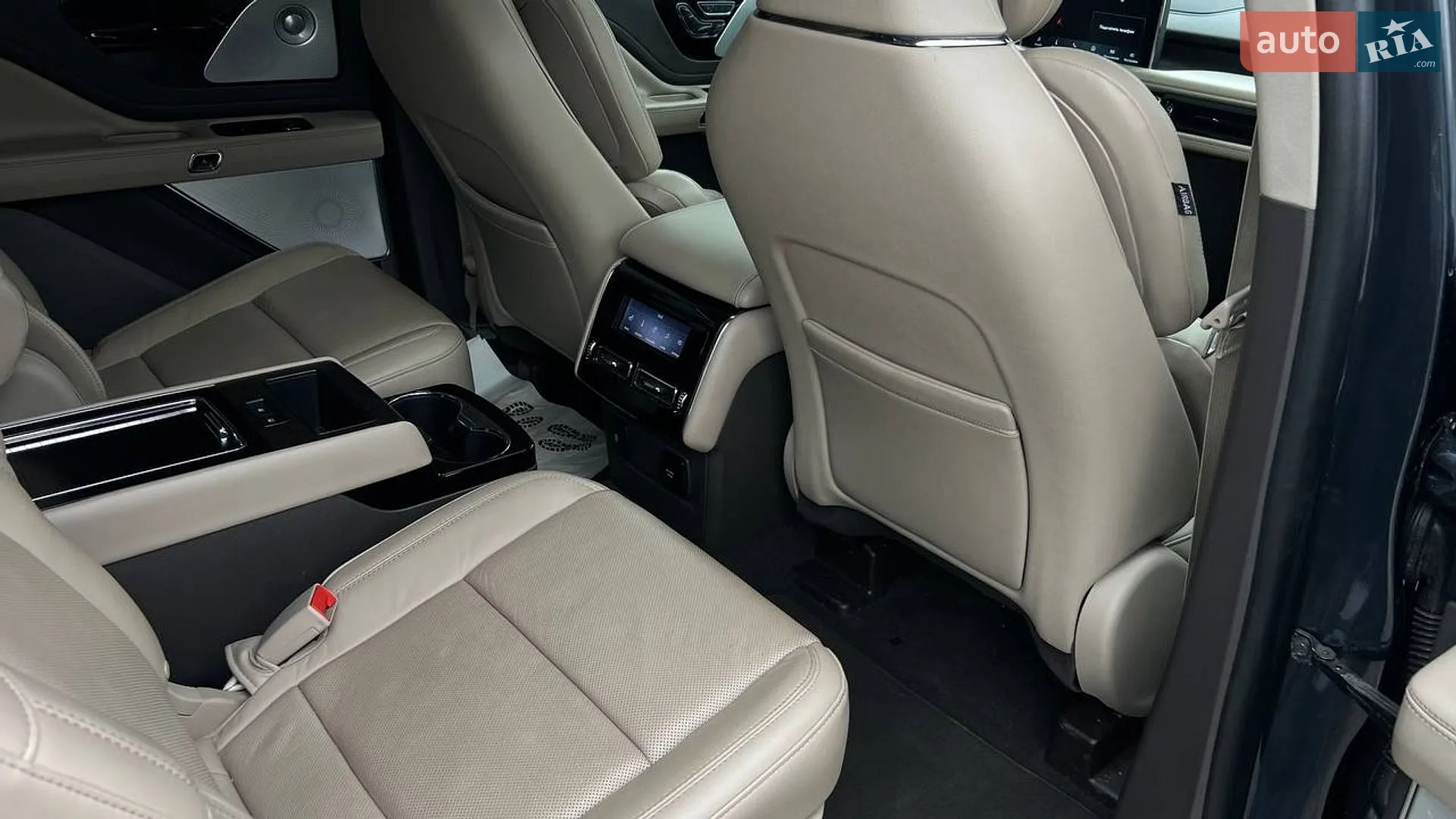 2021 Lincoln Aviator - мініатюра 41