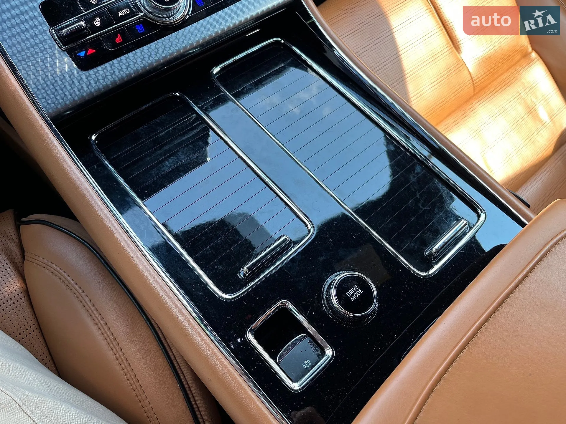 2022 Lincoln Aviator - мініатюра 25