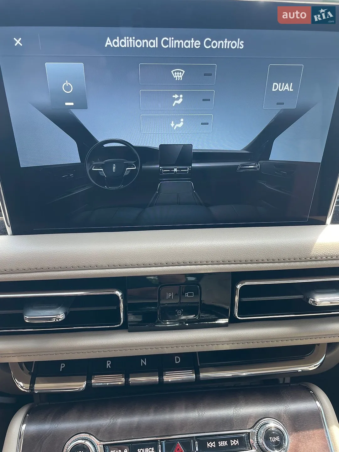 2022 Lincoln Aviator - мініатюра 29