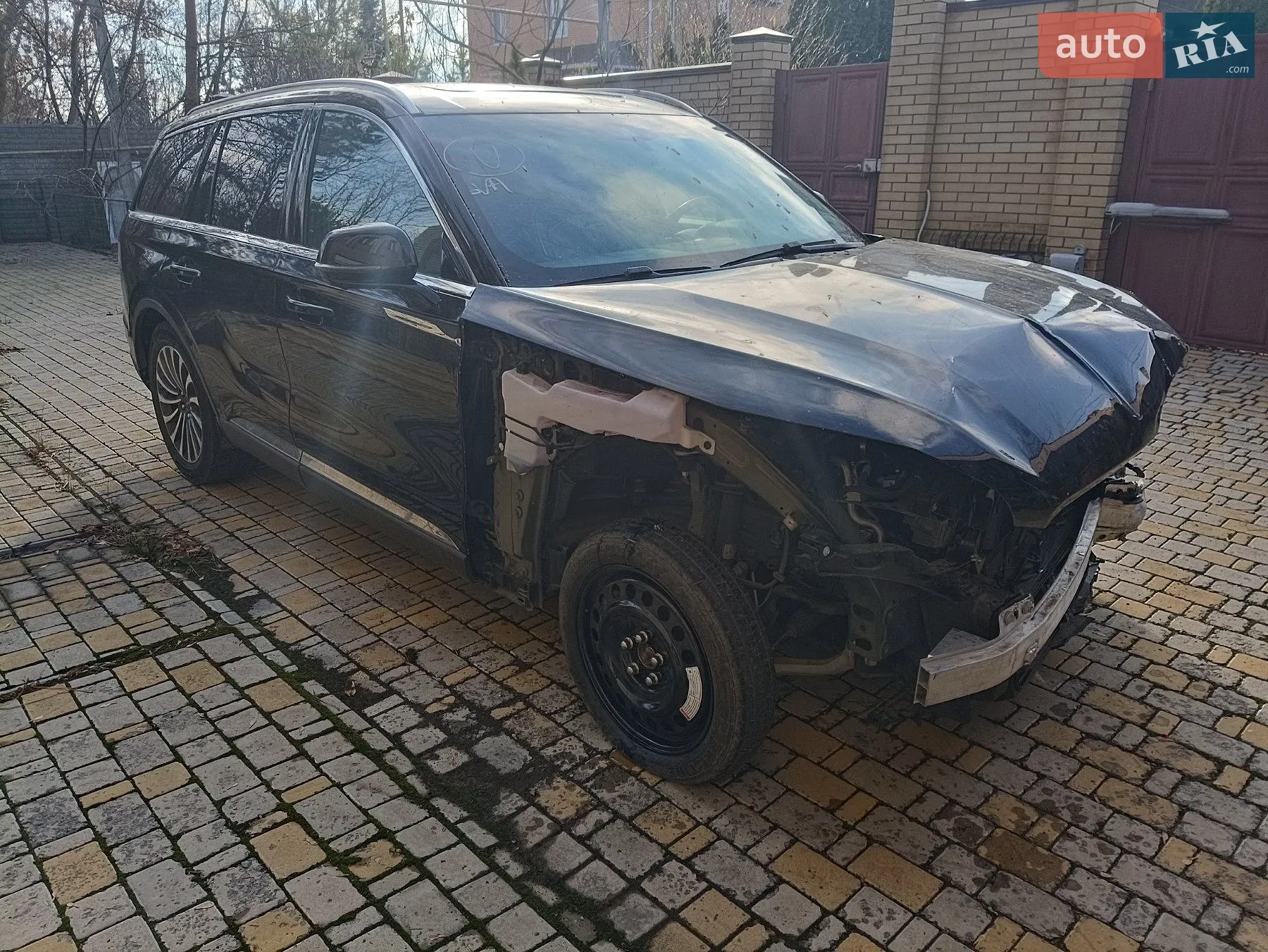 2019 Lincoln Aviator - мініатюра 3