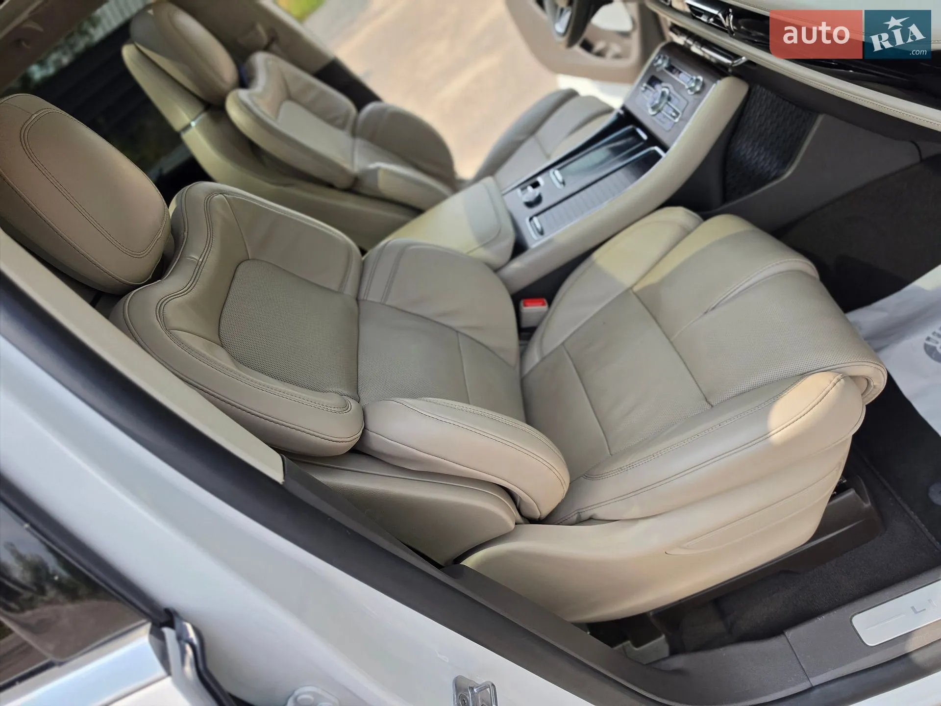 2021 Lincoln Aviator - мініатюра 21