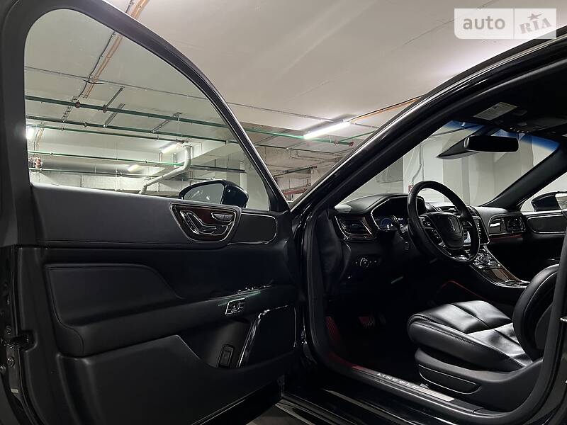 Седан Lincoln Continental 2018 в Києві