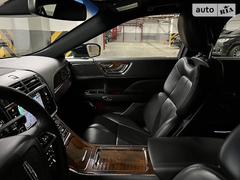 Седан Lincoln Continental 2018 в Києві