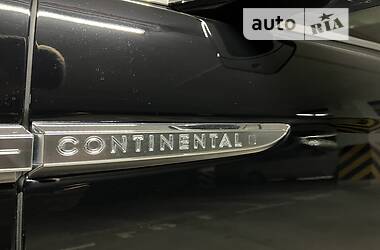 Седан Lincoln Continental 2017 в Киеве