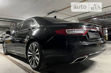 Седан Lincoln Continental 2017 в Киеве