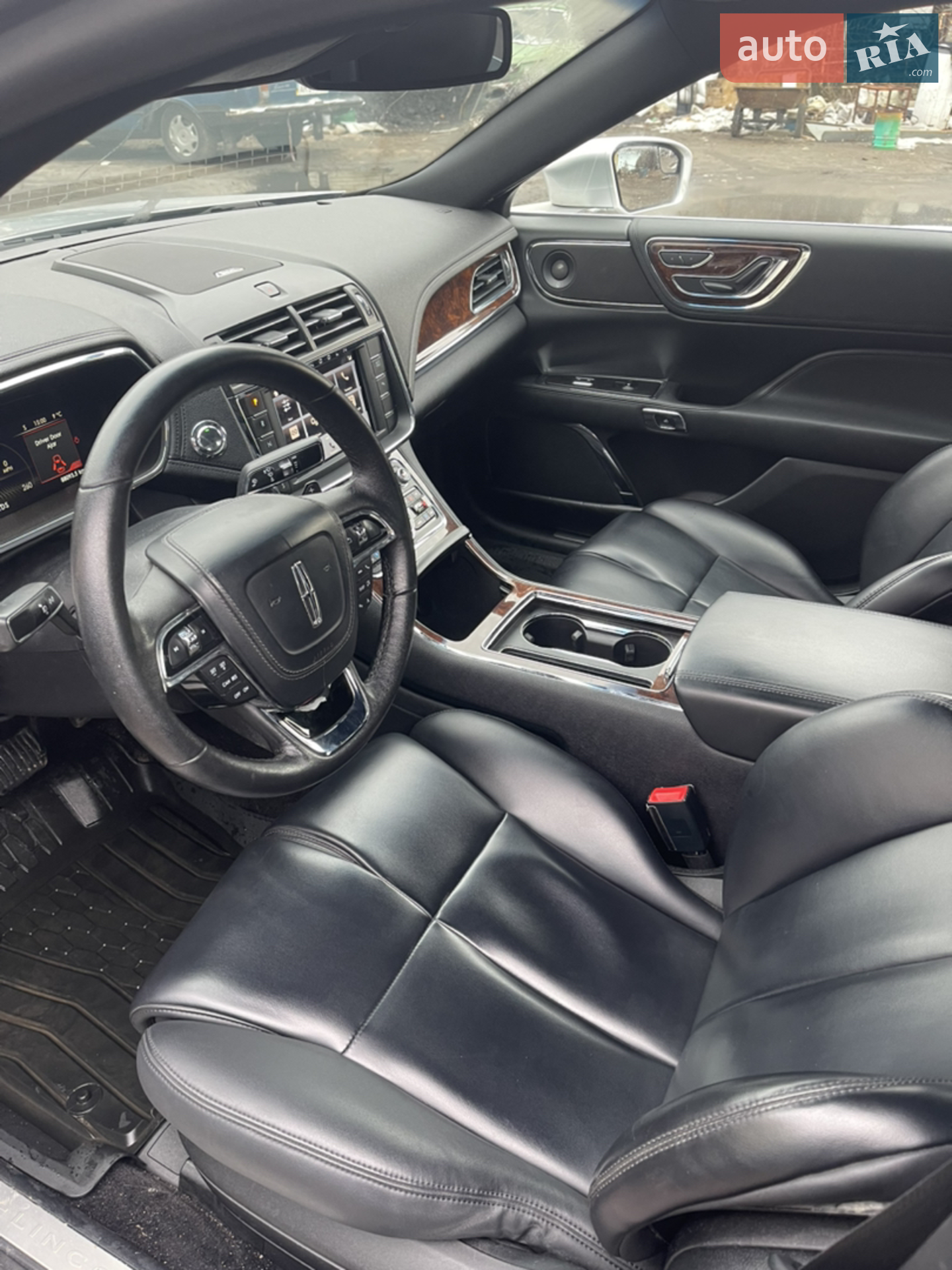 2017 Lincoln Continental - мініатюра 24