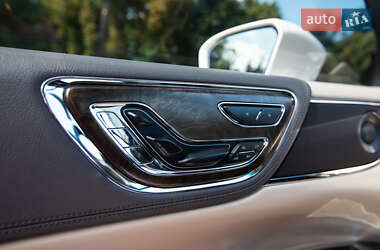 Седан Lincoln Continental 2019 в 