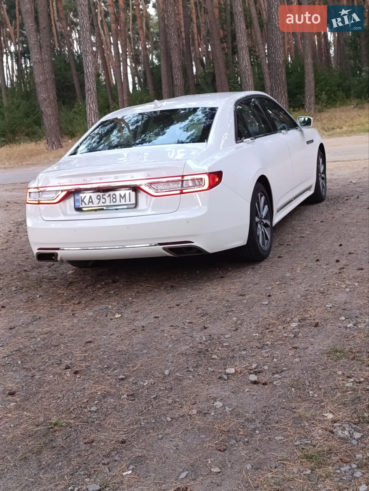 2019 Lincoln Continental - мініатюра 10