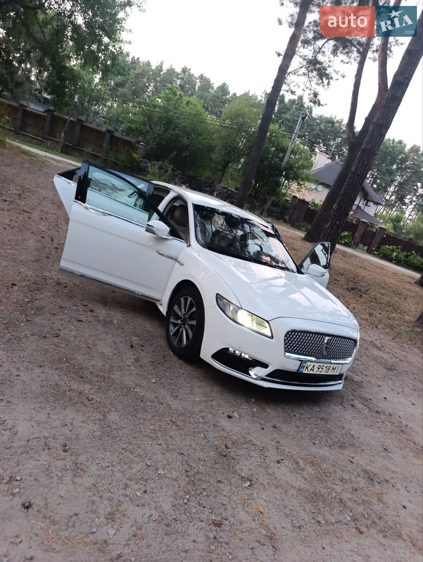 2019 Lincoln Continental - мініатюра 13