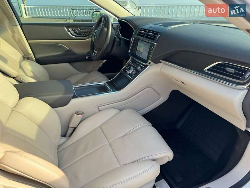 Седан Lincoln Continental 2019 в Одессе