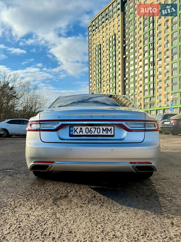 Седан Lincoln Continental 2017 в Киеве