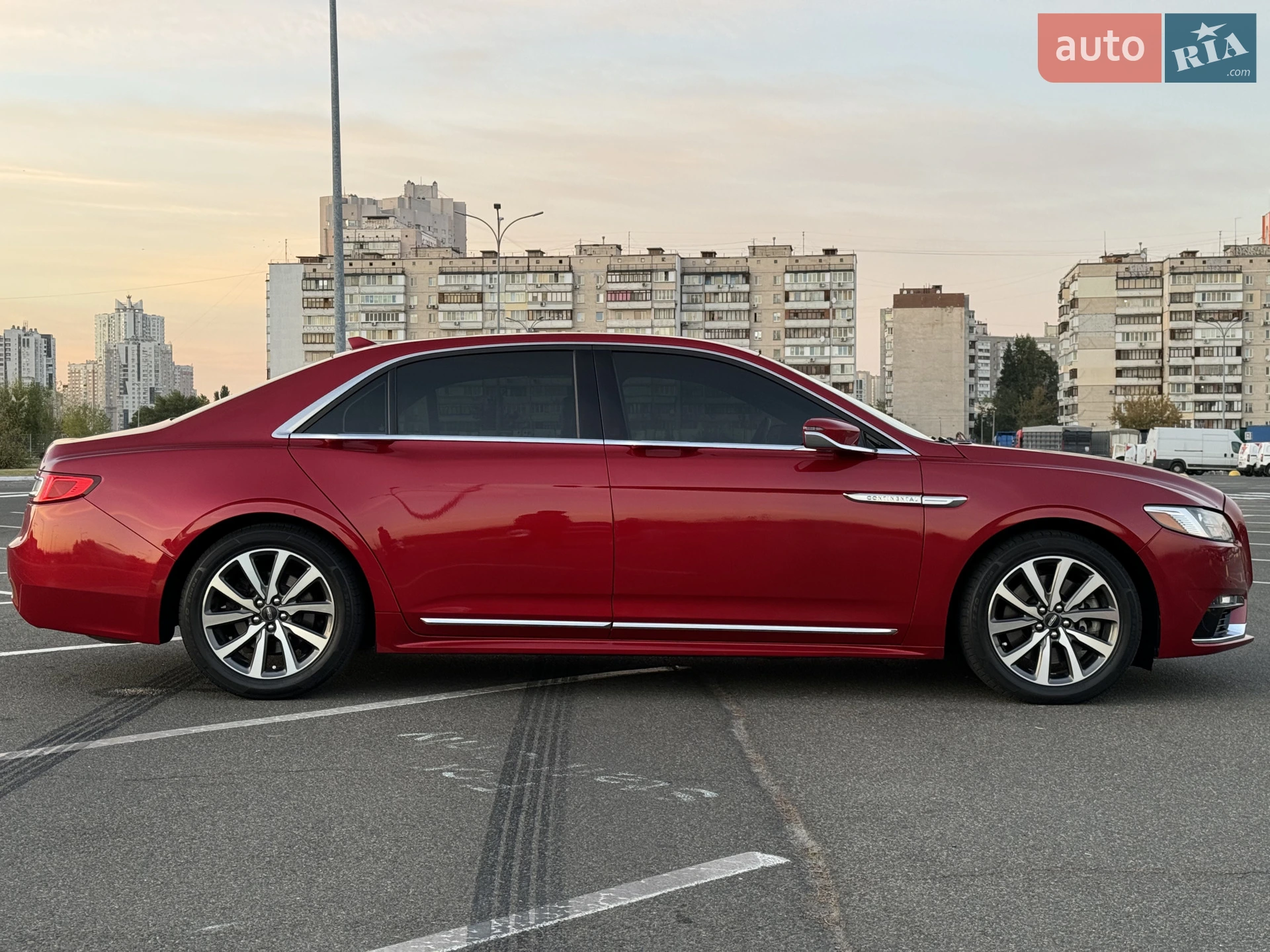 2020 Lincoln Continental - мініатюра 23