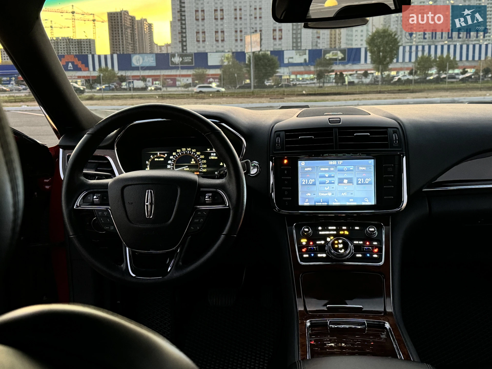 2020 Lincoln Continental - мініатюра 47