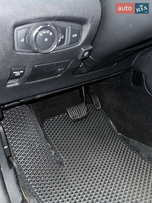 Седан Lincoln Continental 2020 в Киеве фото 52 Седан Lincoln Continental 2020 в Киеве