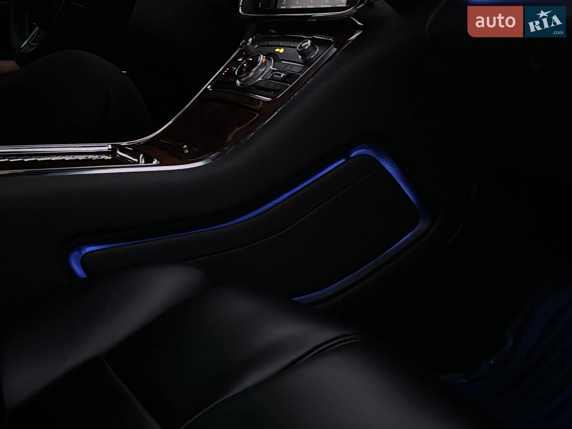 2020 Lincoln Continental - мініатюра 57