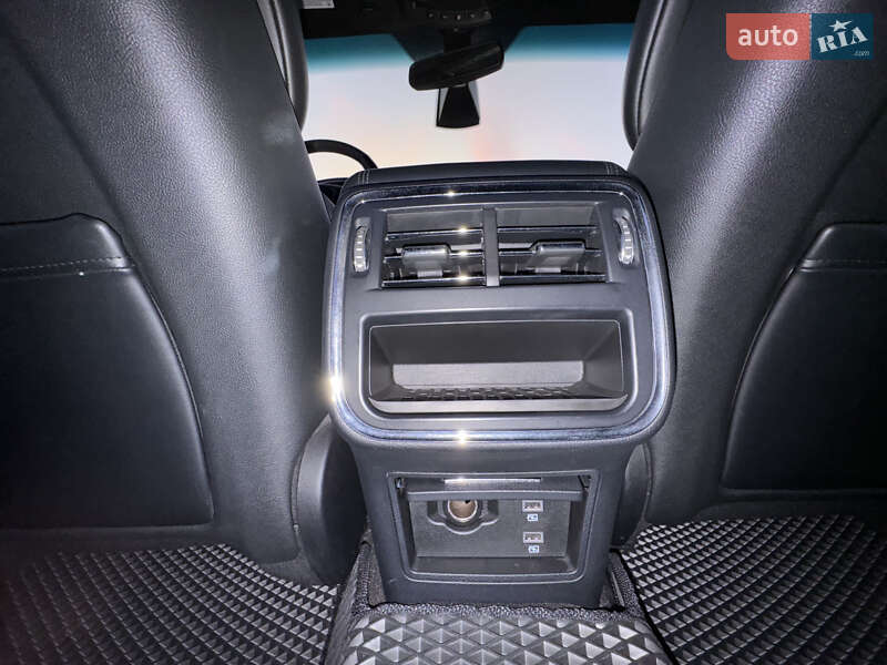 Седан Lincoln Continental 2020 в Киеве фото 67 Седан Lincoln Continental 2020 в Киеве