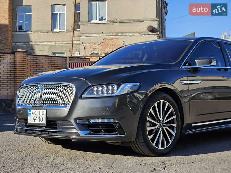 Седан Lincoln Continental 2018 в Владимире