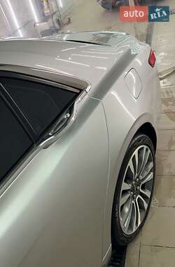 Седан Lincoln Continental 2017 в 