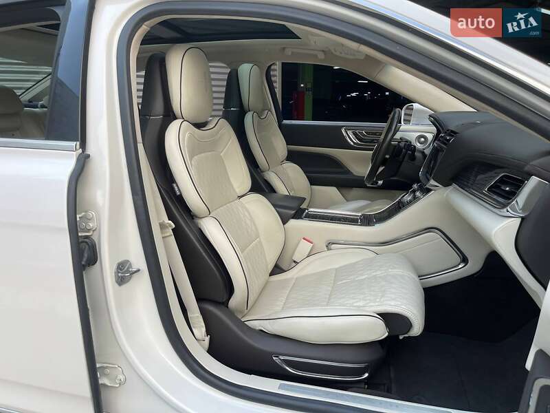 Седан Lincoln Continental 2018 в Києві